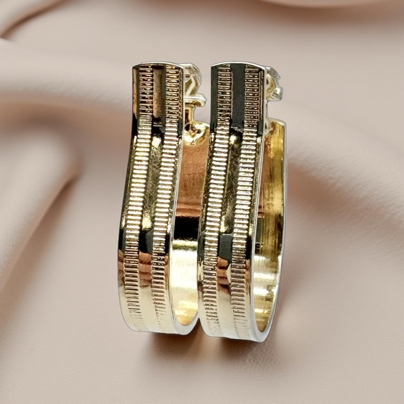 Vintage Yellow Gold Plated Textured Hoop Earrings - Picture 1 of 15
